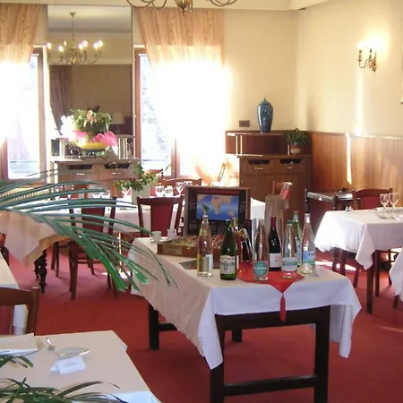 Les Negociants Hotel Pontgibaud